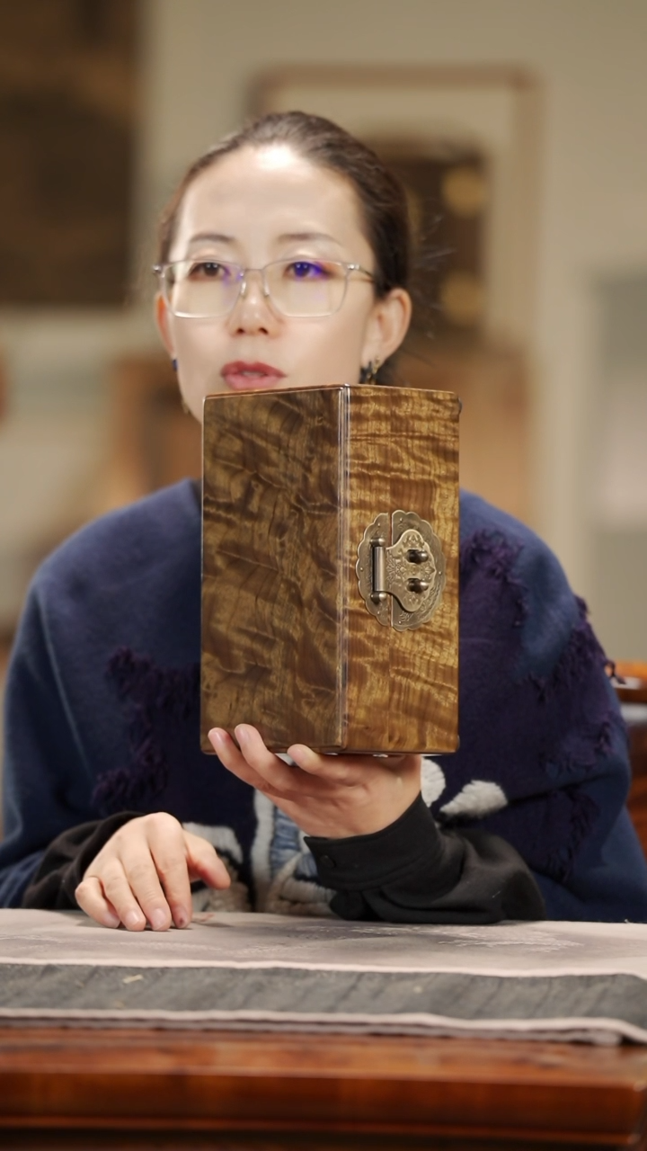 【闪购商品】金丝楠木雕339云彩纹精工一木一器首饰盒