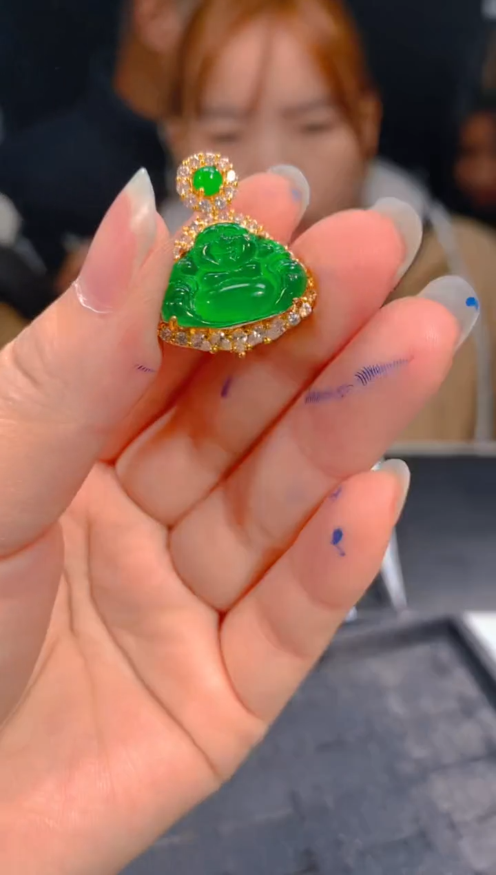 【闪购商品】定制翡翠未镶嵌49定制翡翠，多样性发货（发其一）