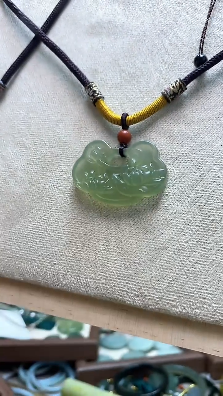 【闪购商品】岫玉吊坠未镶嵌多样性发货其中之一