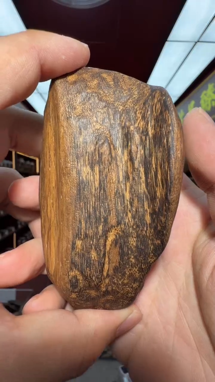 沉香吊坠多样性发一