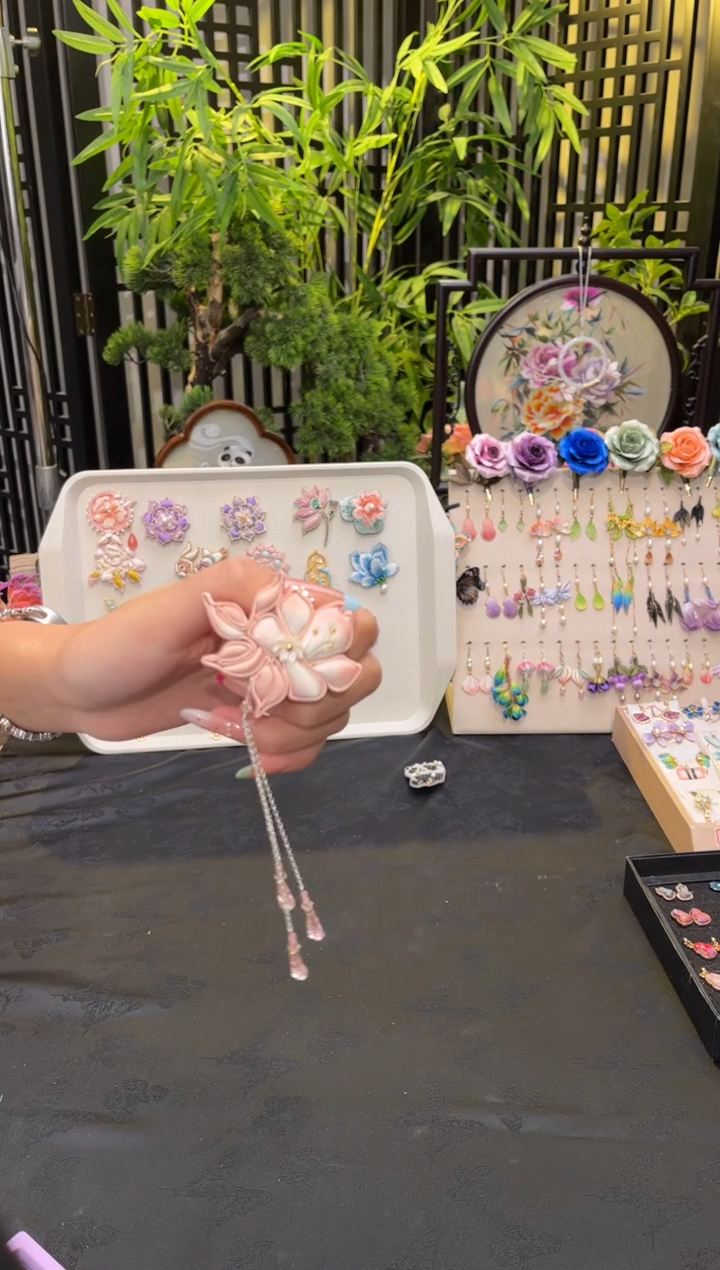 织绣Y****e非遗绒花手工饰品