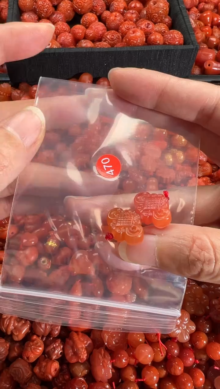 【闪购商品】南红玛瑙颈饰未镶嵌1