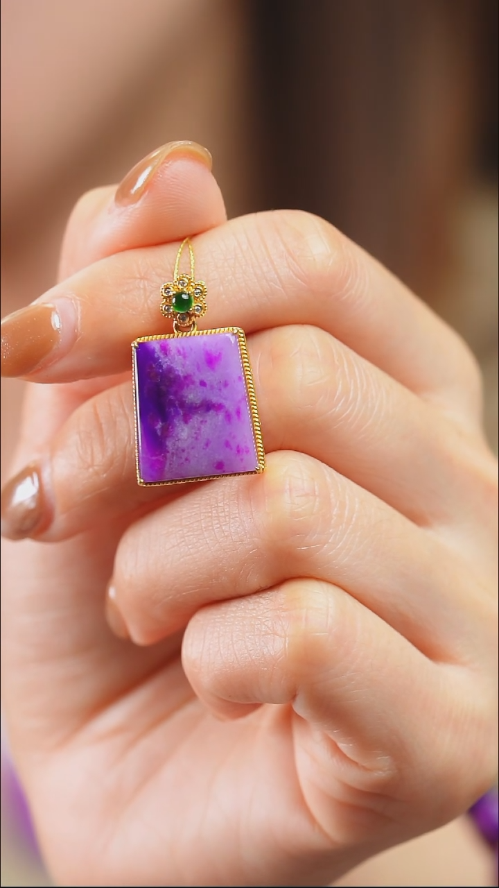 苏纪石（舒俱来）18K金镶嵌吊坠(不含链)68