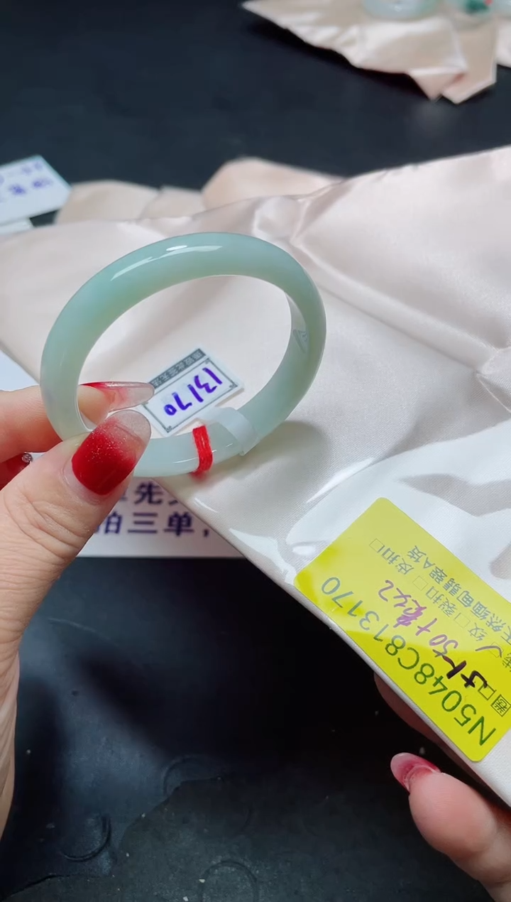 未镶嵌手镯翡翠51贵/13170
