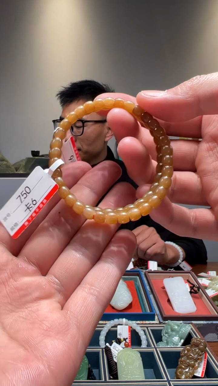 和田玉未镶嵌手串6 多样性发货发其中一件