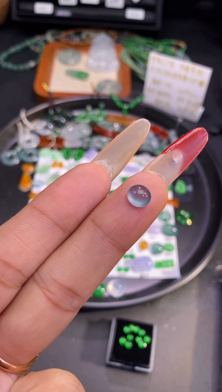 【闪购商品】翡翠挂件未镶嵌蛋面