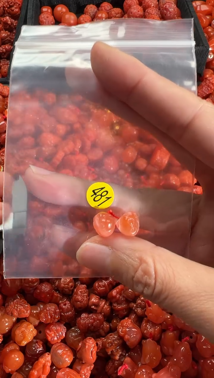 【闪购商品】南红玛瑙颈饰未镶嵌1