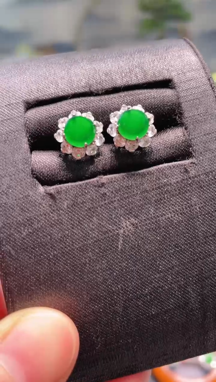 【闪购商品】翡翠耳饰银S925镶嵌A7天然A货翡翠