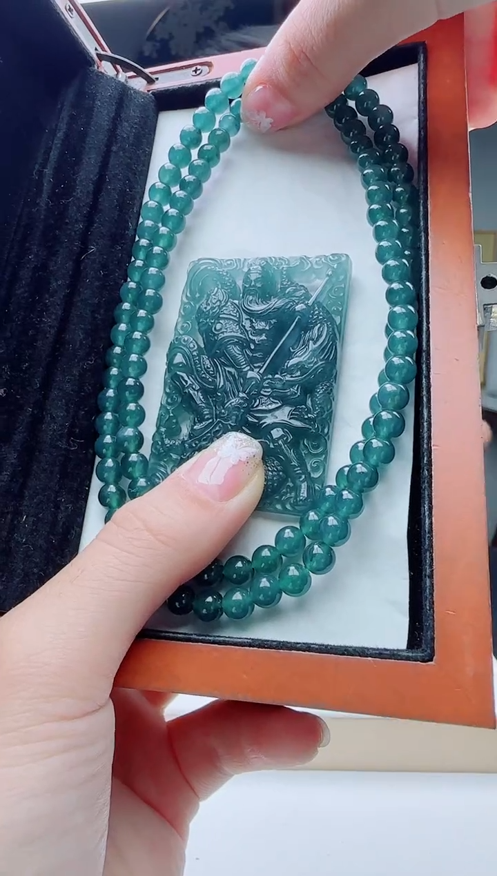 颈饰未镶嵌翡翠多样性发其一