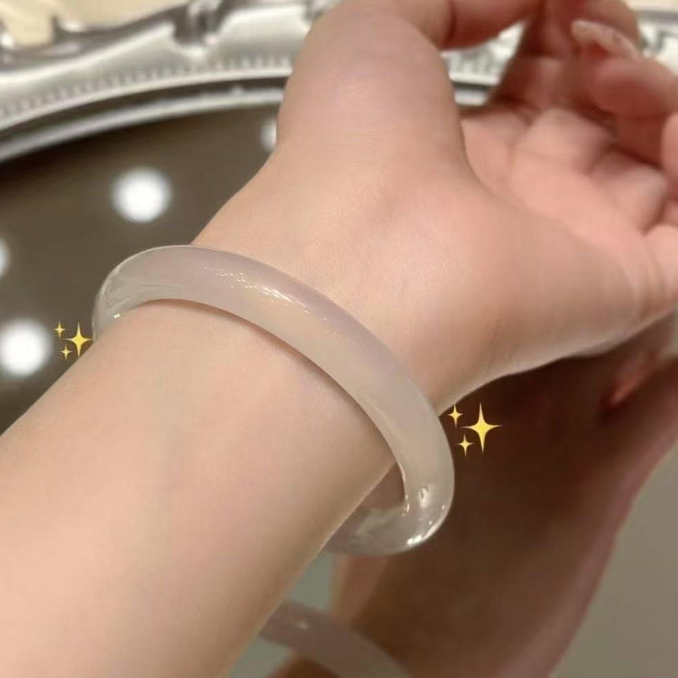 天然高冰透白月光玛瑙荔枝冻玉髓玉手镯