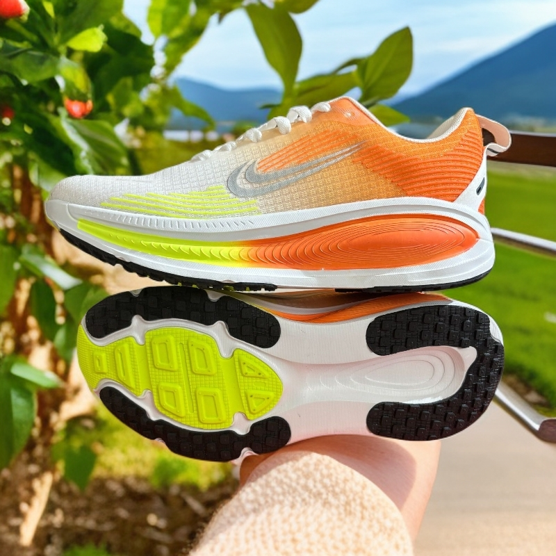 正品断码跑步鞋透气高智淡人风男士运动生活系列系带跑道轻便