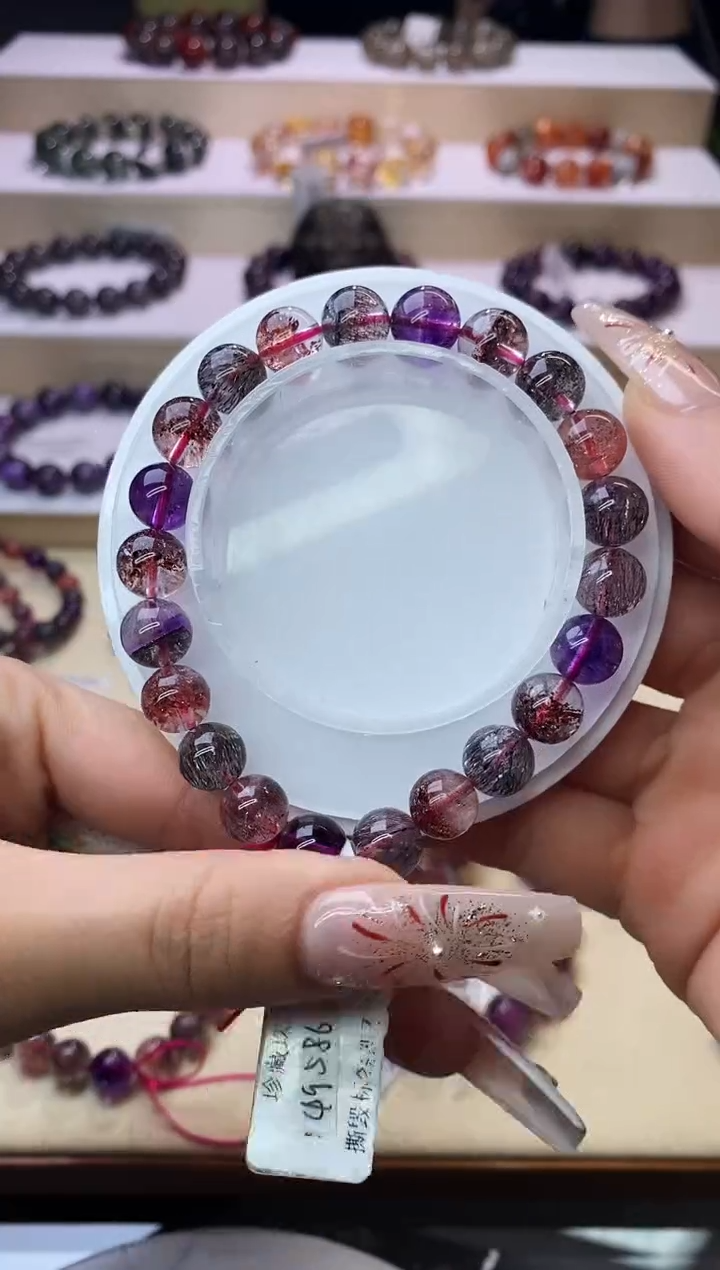 【闪购商品】水晶手链未镶嵌黑加仑超七9m+