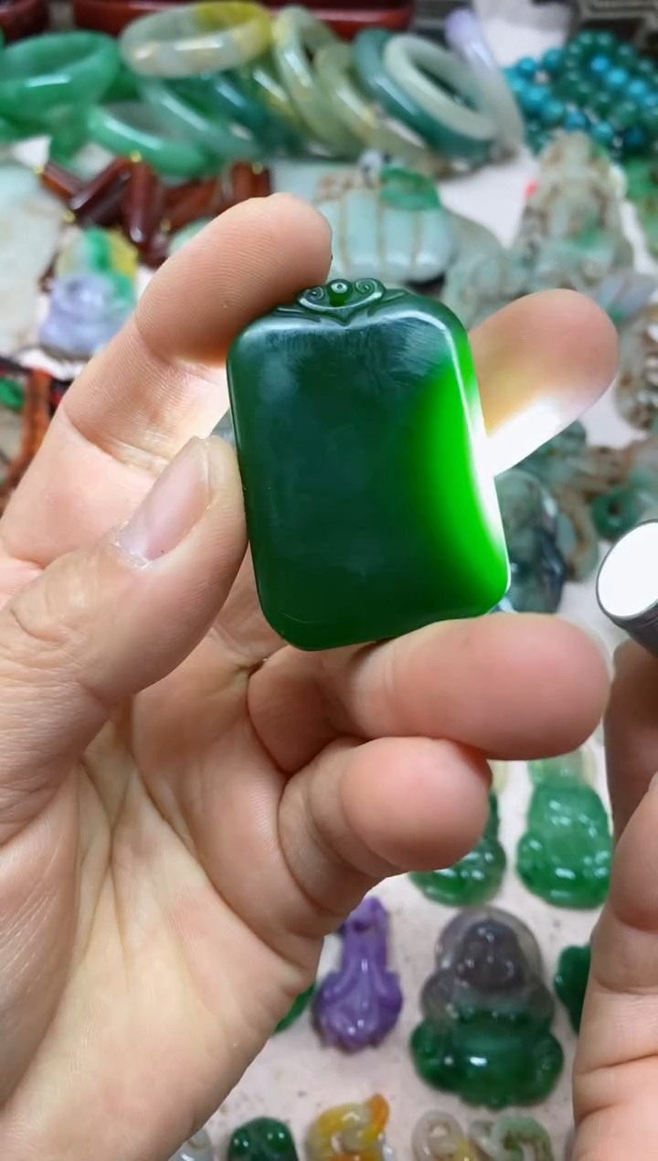 【闪购商品】15直播间的实时画面