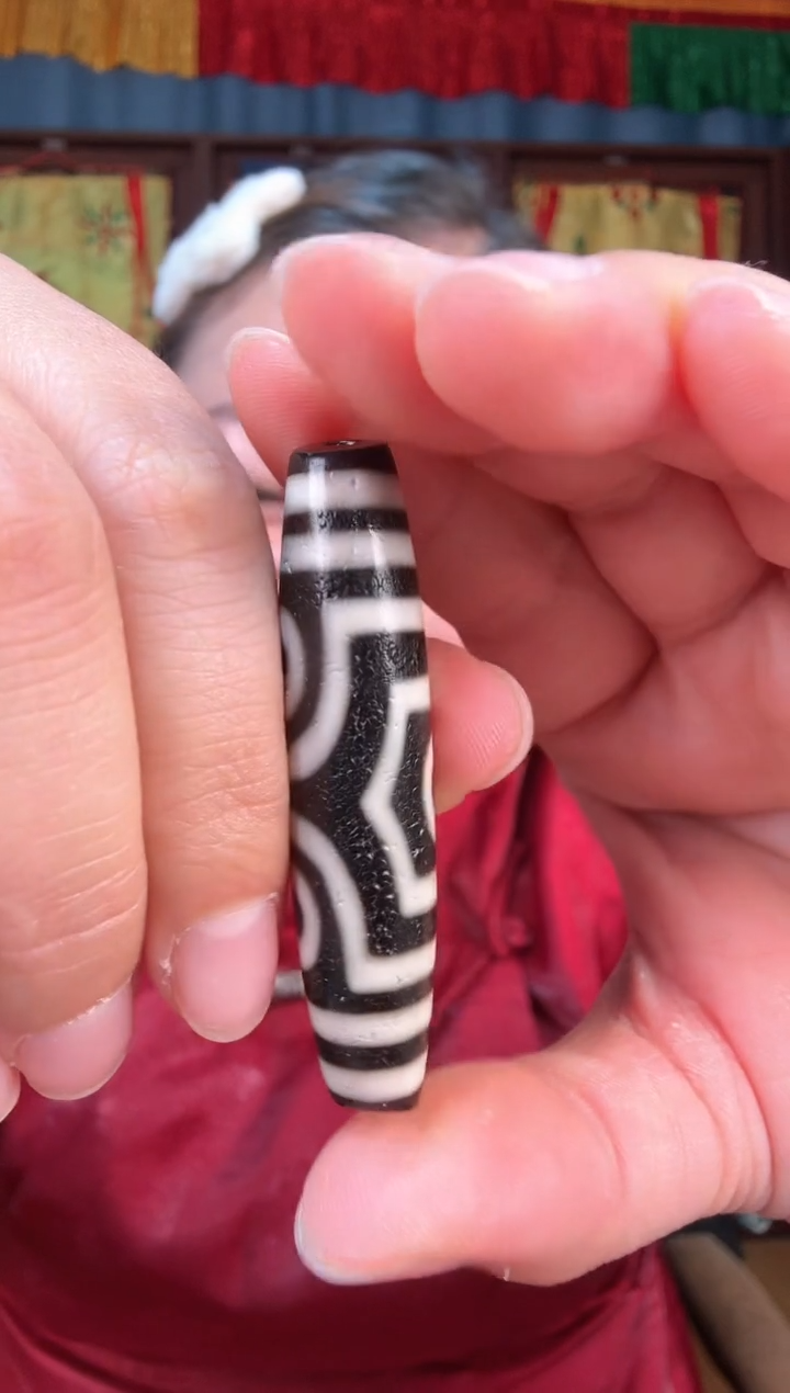 无非金属黑白3眼珠古珠