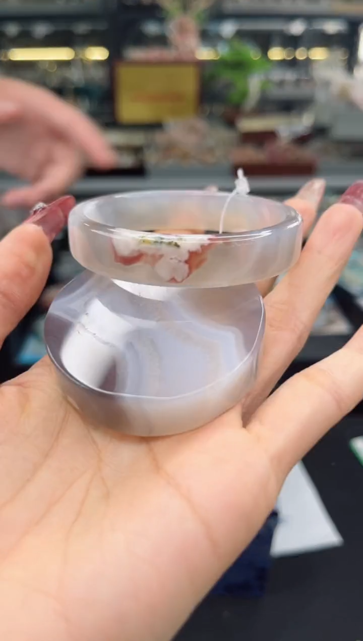 【闪购商品】石英质玉手镯未镶嵌54圈口（赠品镯心）6410976