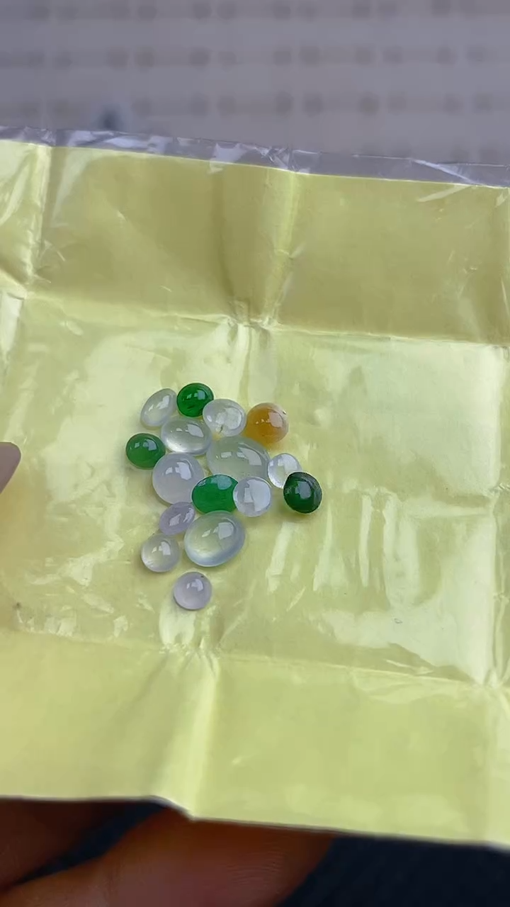 【闪购商品】翡翠耳饰未镶嵌天然A货翡翠4