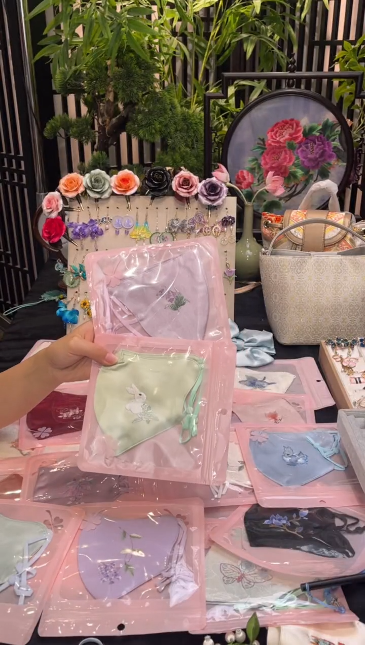 织绣?非遗苏绣手工饰品