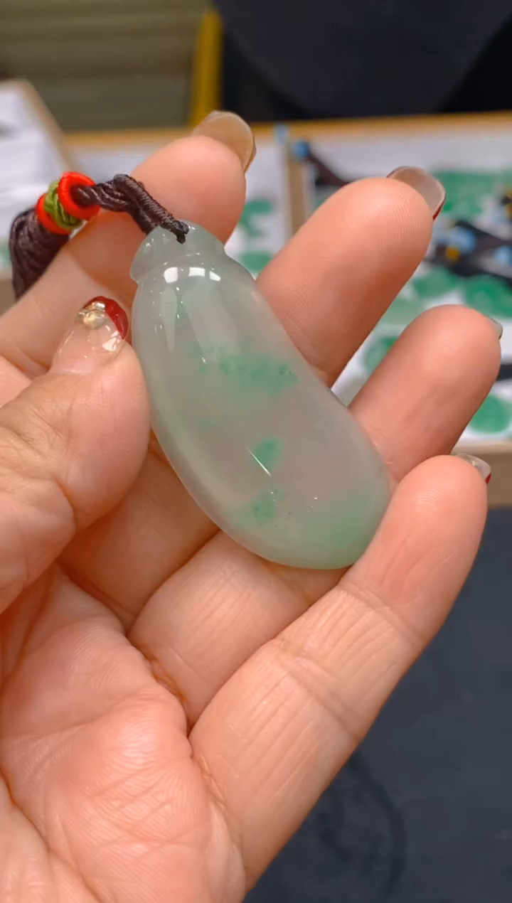 【闪购商品】石英质玉颈饰未镶嵌冰美人非洲翠055