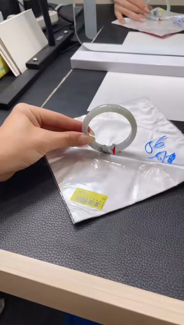 【闪购商品】翡翠手镯未镶嵌手镯