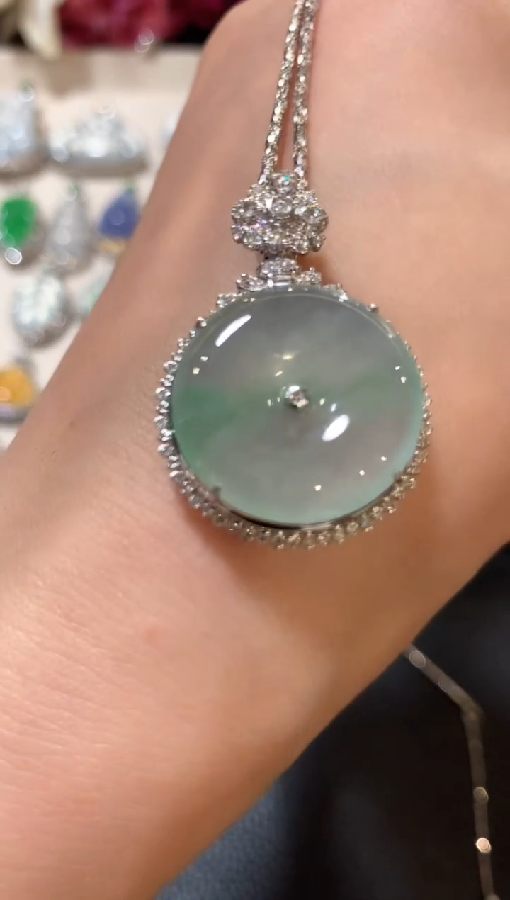 吊坠(不含链)18K金镶嵌翡翠z81   