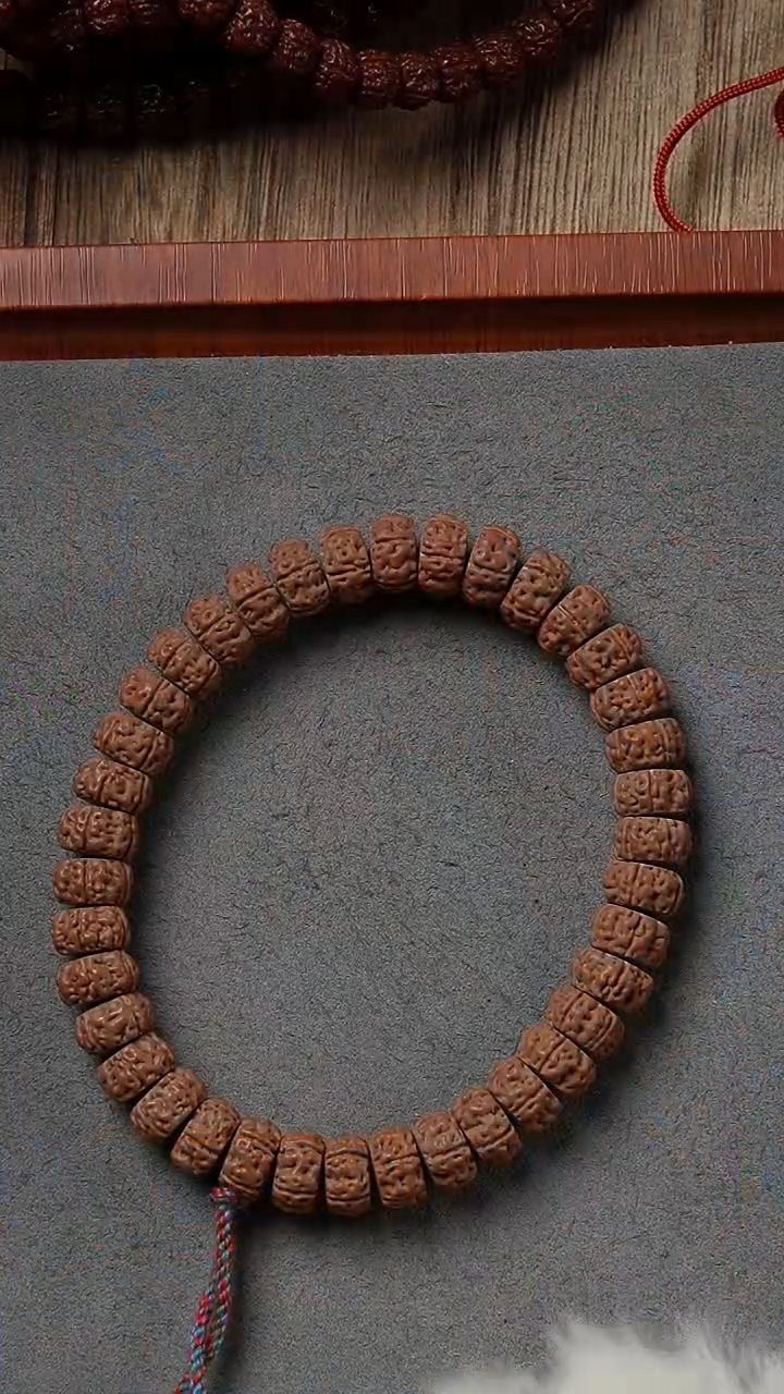 【闪购商品】金刚菩提吊坠屠龙纹老树王