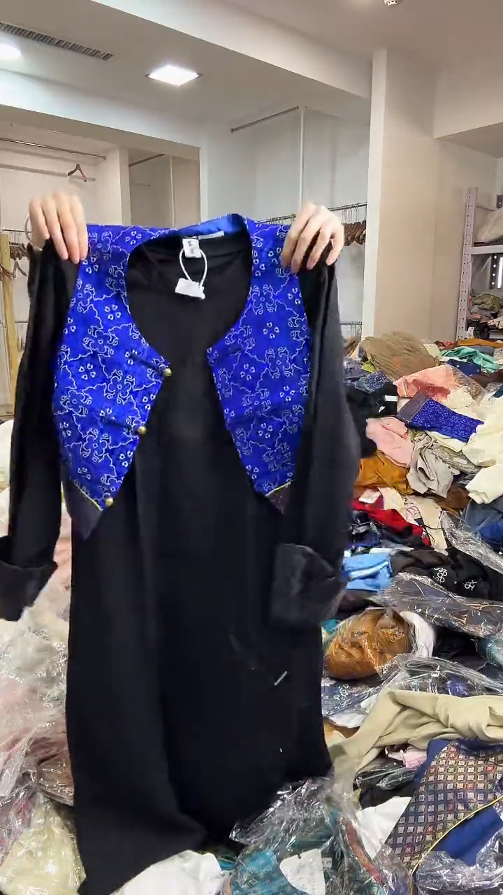 L码        105-115斤  马甲