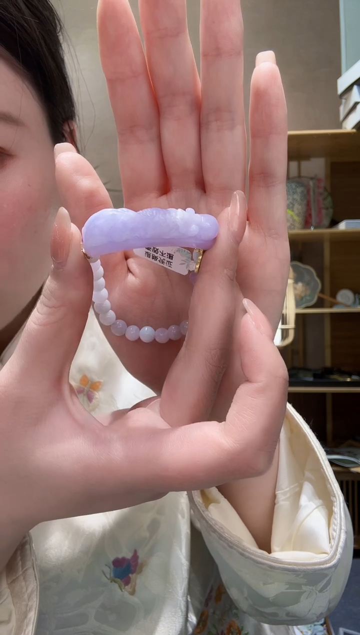 【闪购商品】翡翠颈饰未镶嵌手牌