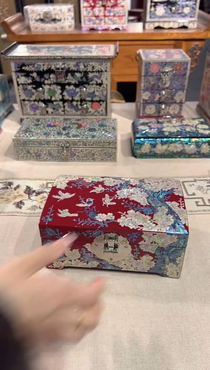 【闪购商品】微瑕不退换鱼锁满贝弘贝雅螺钿漆器文化馆