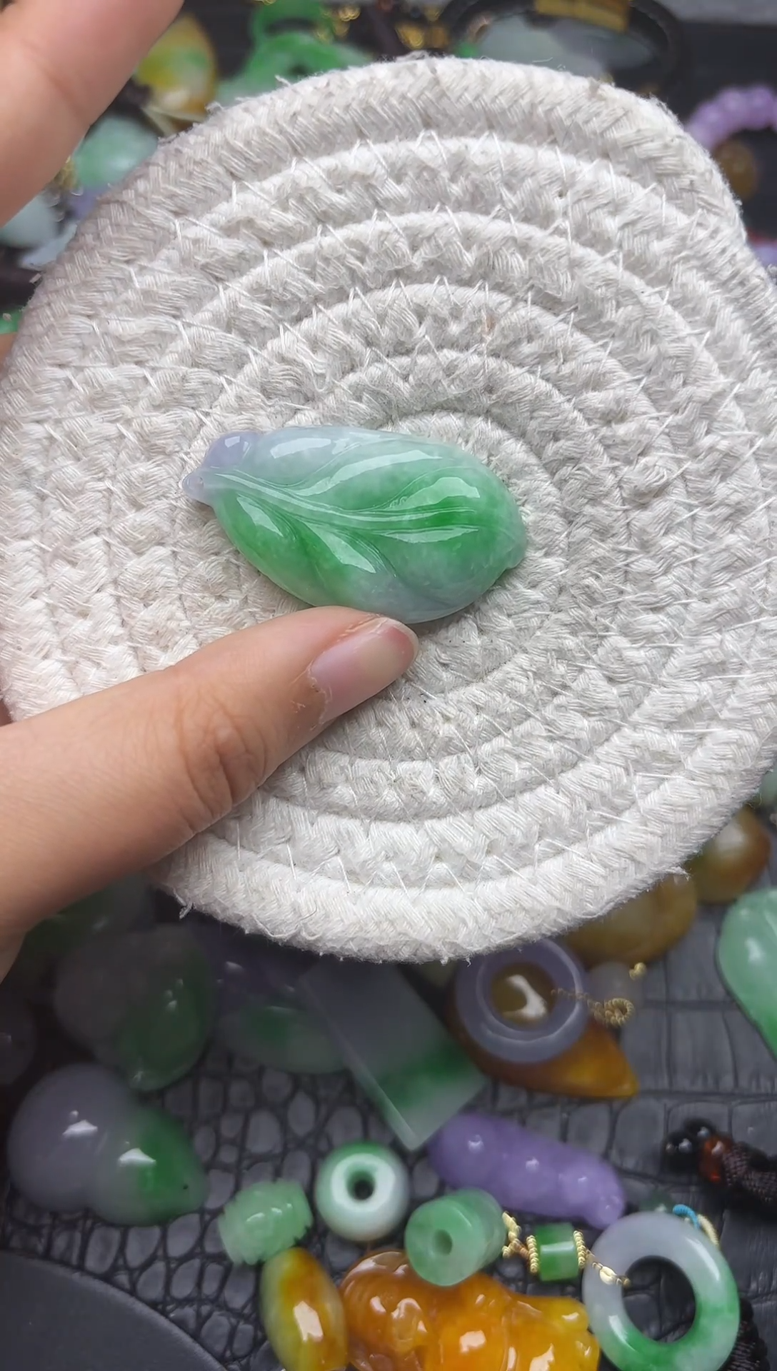 颈饰未镶嵌翡翠缅甸翡翠吊坠