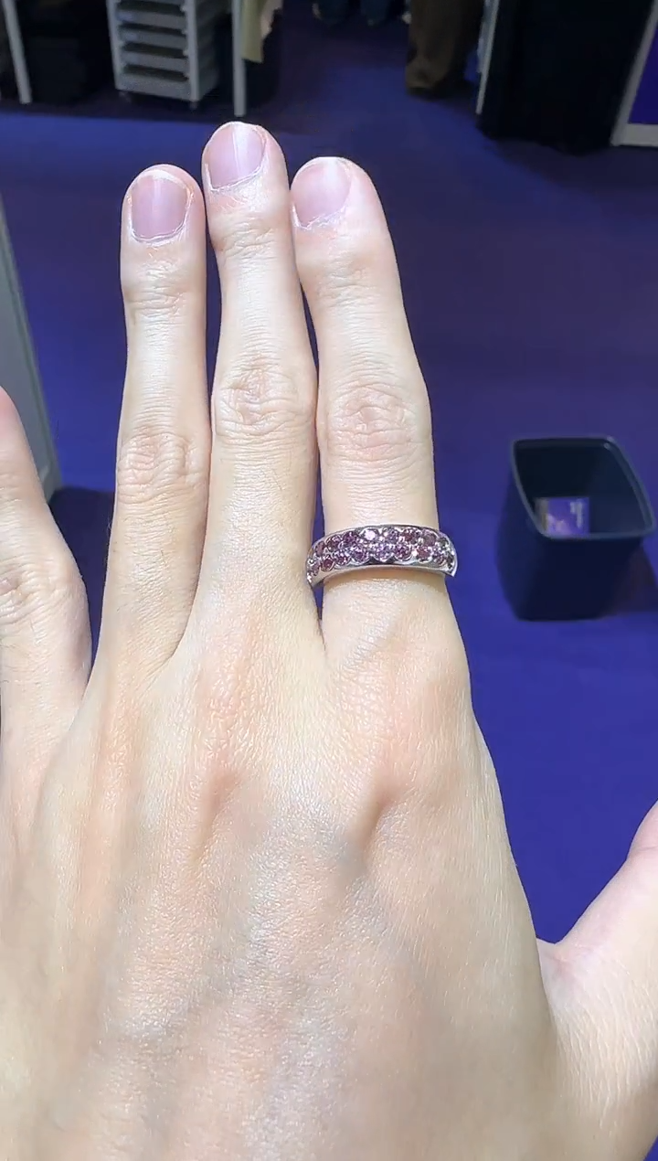 【闪购商品】石榴石戒指银S925镶嵌2mm排戒