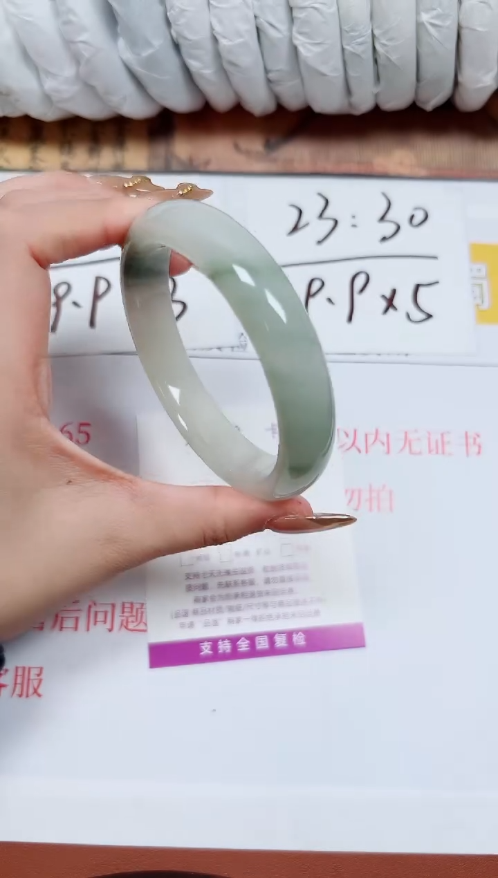 【闪购商品】石英质玉手镯未镶嵌K281-59