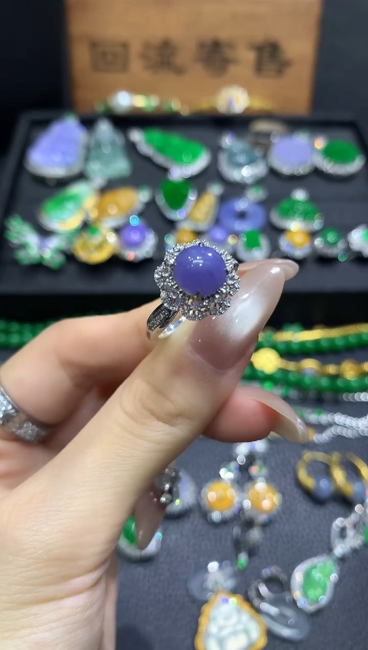 18K金镶嵌戒指翡翠23团购