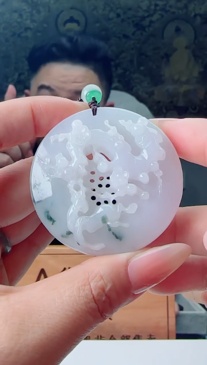 【闪购商品】翡翠颈饰未镶嵌11111111