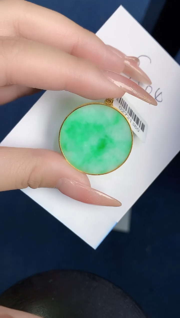 【闪购商品】翡翠颈饰18K金镶嵌000000000