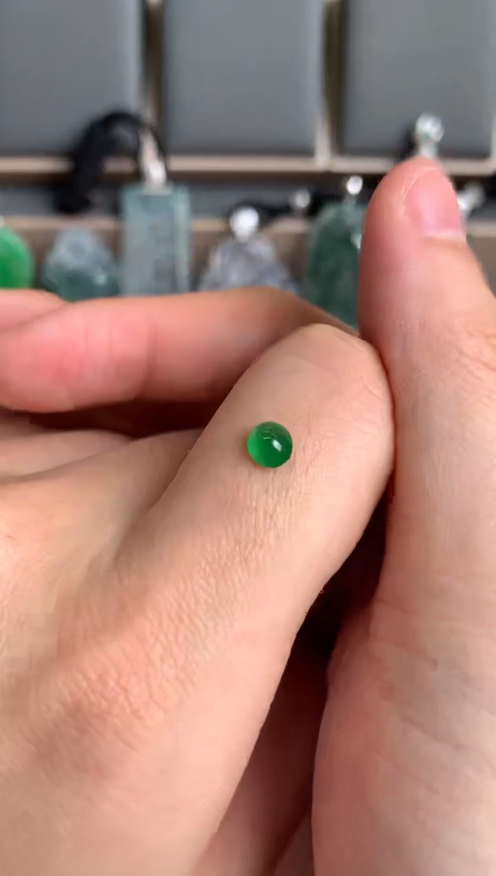 未镶嵌定制翡翠裸玉