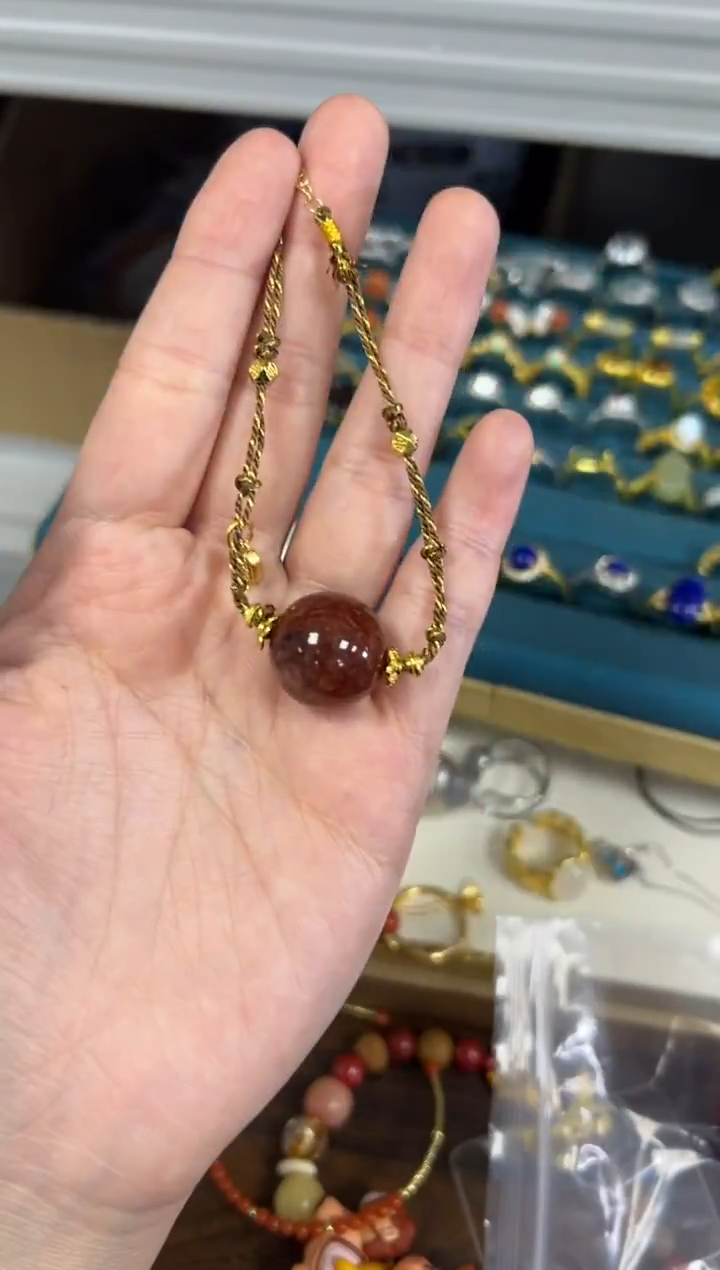 未镶嵌手链水晶牛血红红胶花水晶编制手绳[20]