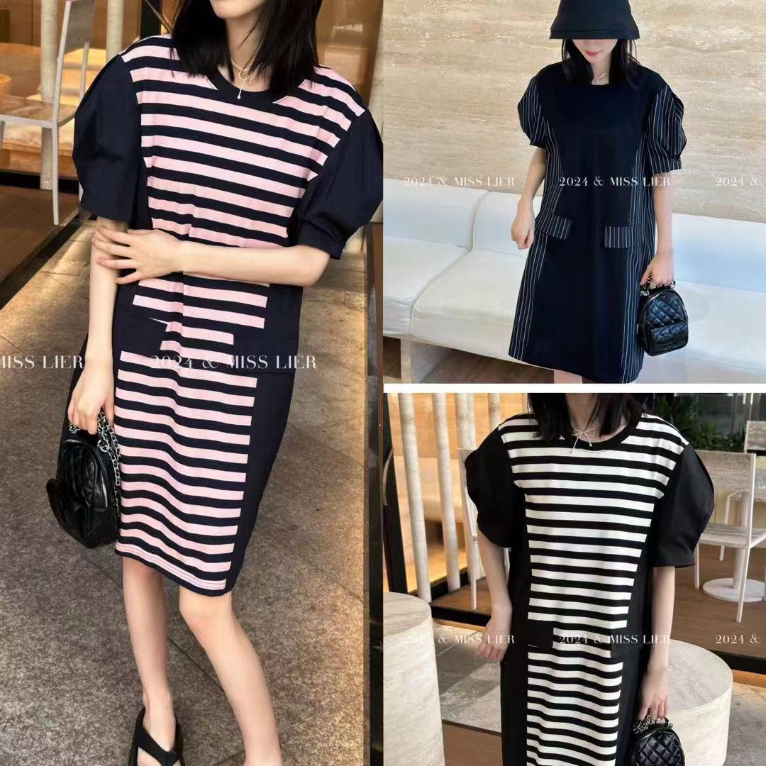 753条纹圆领连衣裙