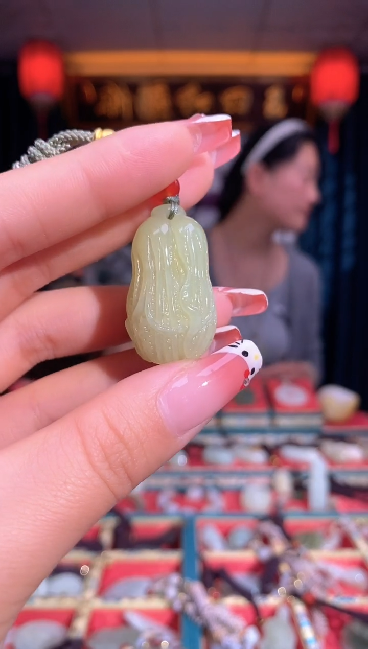 和田玉未镶嵌挂件白菜