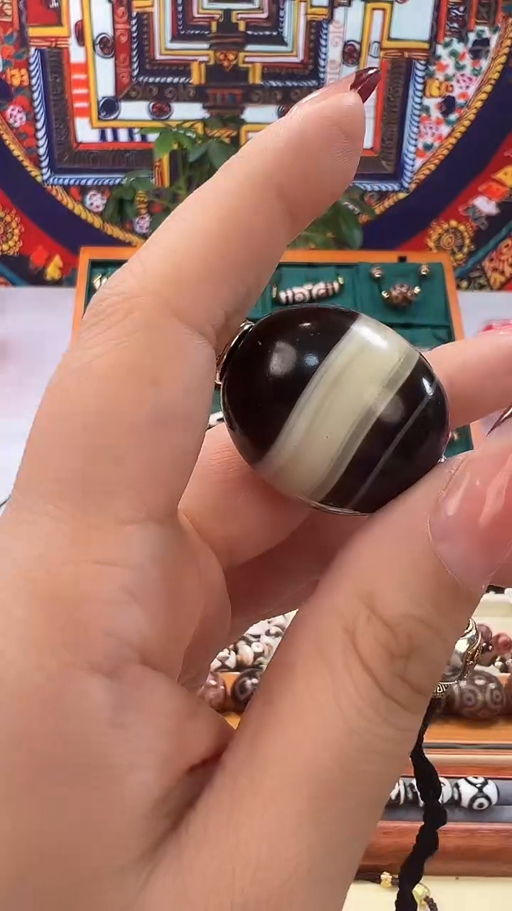 玛瑙/玉髓（覆膜）颈饰合金地*的37.（微瑕）