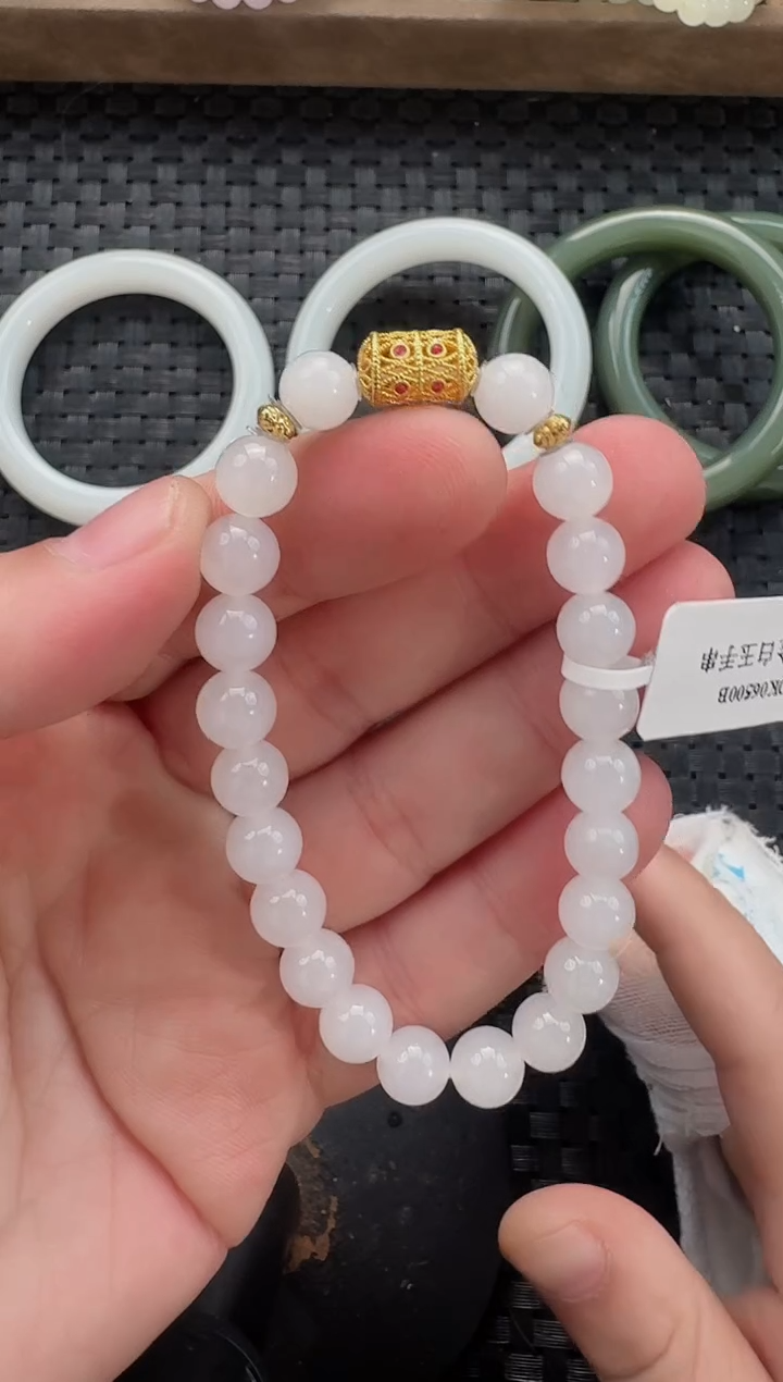 颈饰未镶嵌和田玉8mm手串