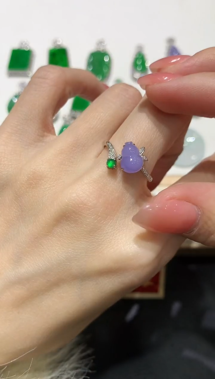 【闪购商品】翡翠吊坠(不含链)18K金镶嵌团购8