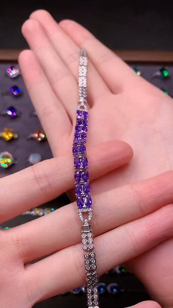 【闪购商品】彩色蓝宝石手链银S925镶嵌····