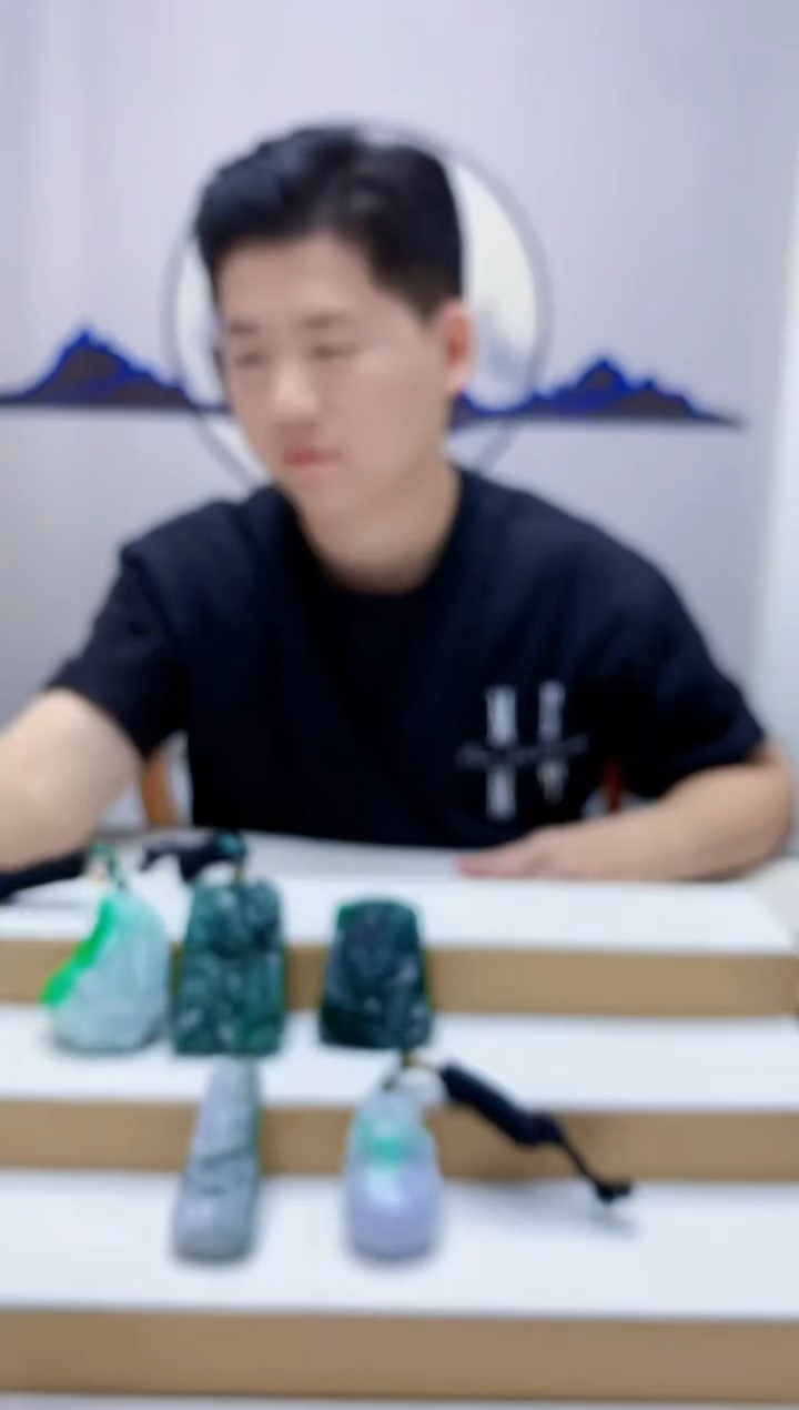 未镶嵌定制翡翠小**.4917jw-毛货挂件