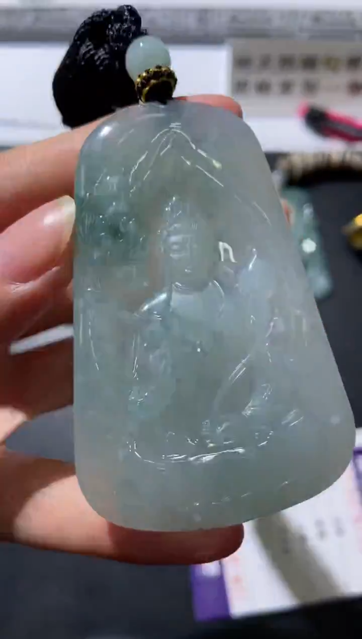 未镶嵌挂件翡翠376944   多人