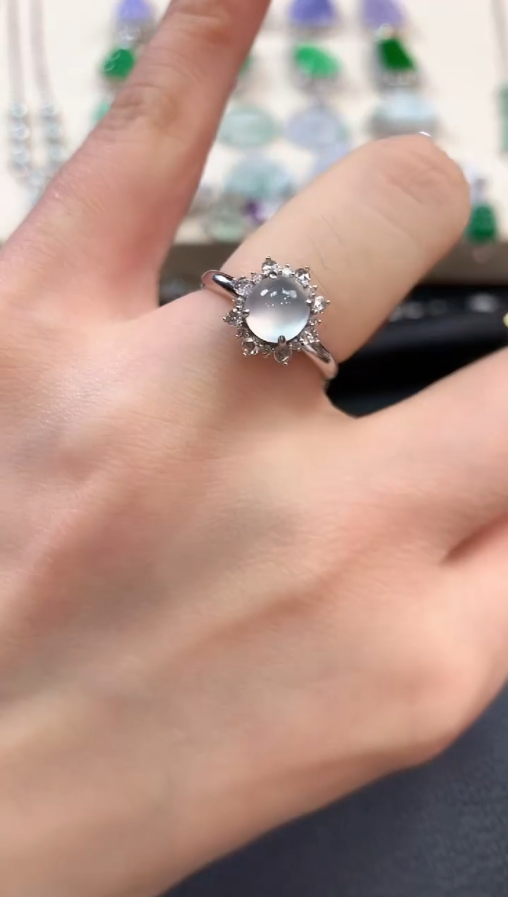 【闪购商品】翡翠戒指18K金镶嵌b60     