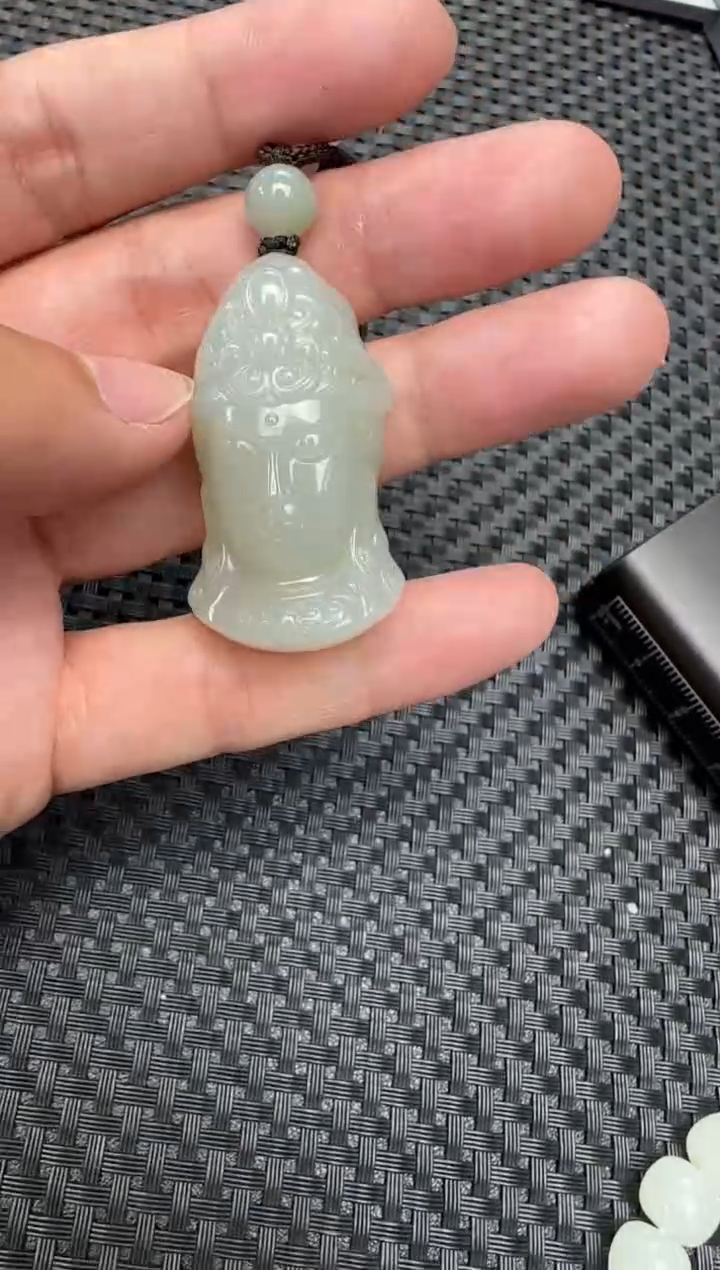 吊坠(赠链)未镶嵌和田玉女**播佛公