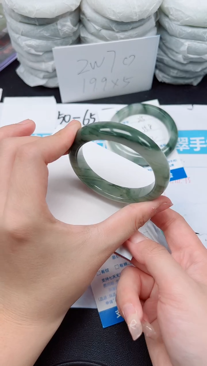 【闪购商品】石英质玉手镯未镶嵌G266-53.2