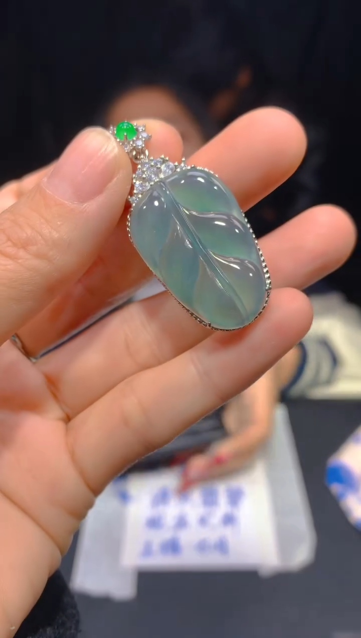 【闪购商品】定制翡翠未镶嵌60多样性发货（发其一）