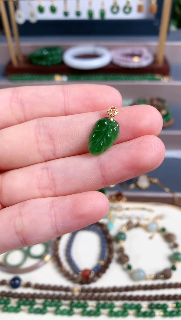 吊坠(不含链)18K金镶嵌和田玉1