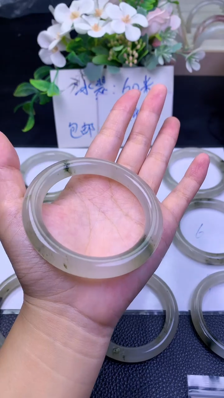 未镶嵌手镯石英质玉啊*啊军